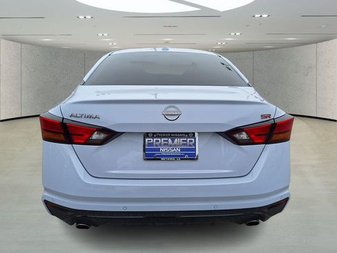 Used 2025 Nissan Altima 2.5 SR image 4