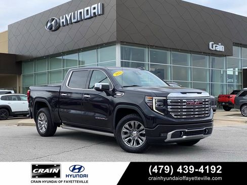 Used 2022 GMC Sierra 1500 Denali AWD/4WD image 1