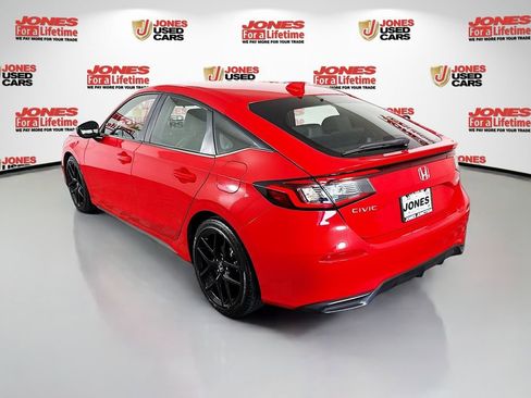 Used 2025 Honda Civic Sport image 2