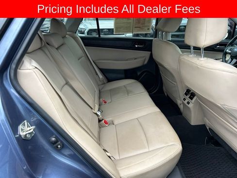 Used 2017 Subaru Outback 2.5i Limited AWD/4WD image 21