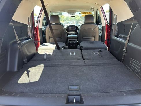 Used 2020 Chevrolet Traverse RS FWD image 50