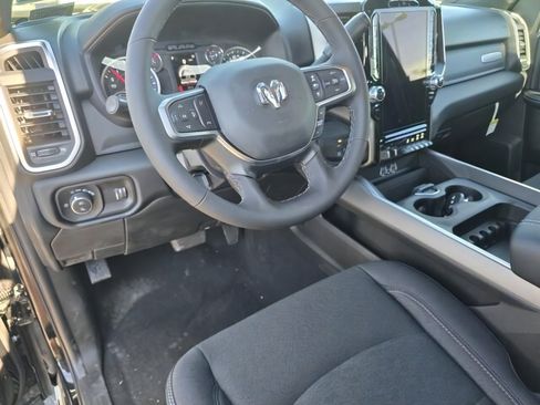 New 2026 RAM 2500 Big Horn AWD/4WD image 14