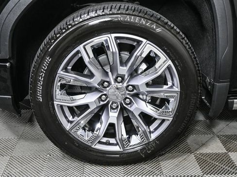 New 2025 GMC Sierra 1500 Denali image 37