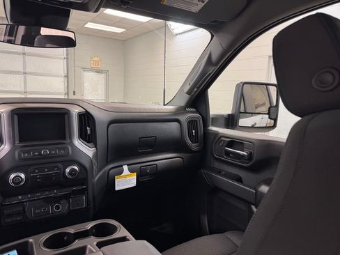 New 2026 GMC Sierra 3500 Pro AWD/4WD image 24