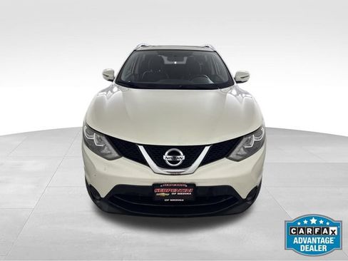 Used 2017 Nissan Rogue Sport SV AWD/4WD image 2