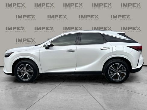 Used 2023 Lexus RX 350 Premium image 2