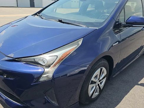 Used 2017 Toyota Prius Three FWD image 1