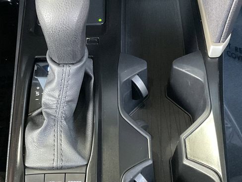 Used 2025 Toyota Camry LE image 18