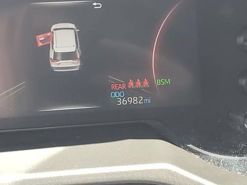 Used 2025 Toyota RAV4 XLE AWD/4WD image 22