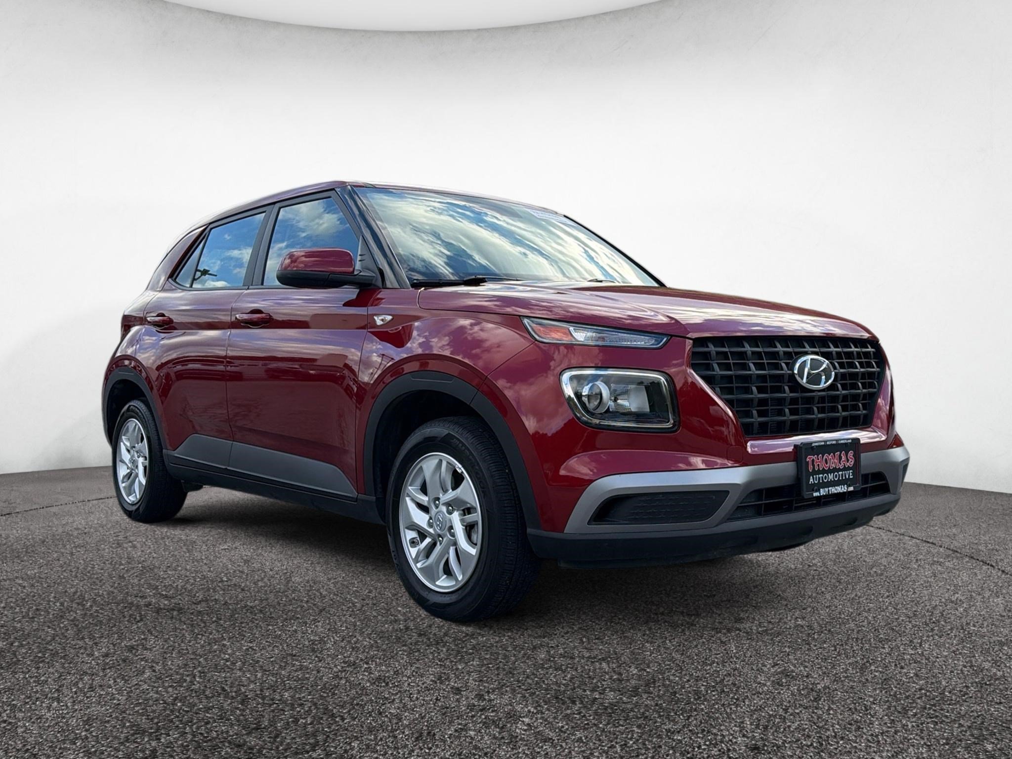 Certified 2025 Hyundai Venue SE FWD image 1