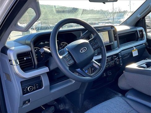 New 2026 Ford F250 XL w/ XL Chrome Package image 7