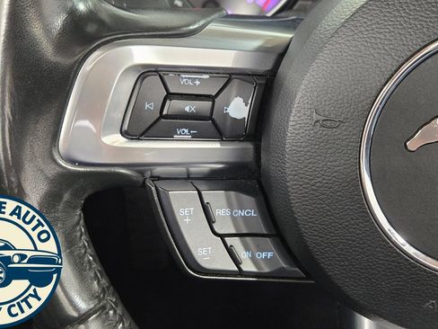 Used 2022 Ford Mustang Premium RWD image 12