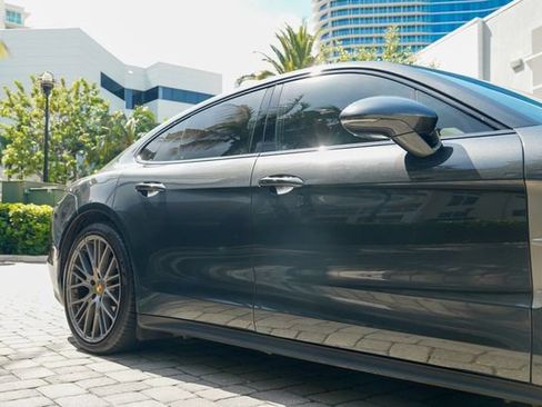 Used 2023 Porsche Panamera 4 Platinum Edition AWD/4WD image 37