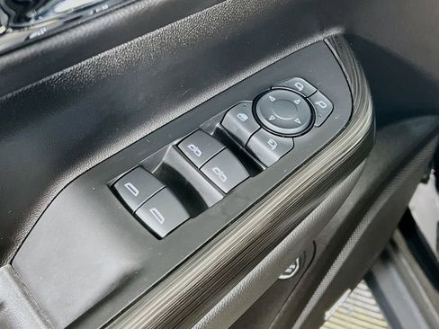 Used 2023 GMC Acadia SLT w/ Technology Package image 35