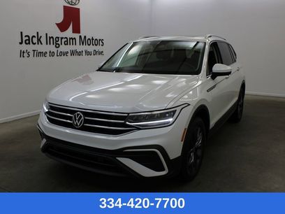 Certified 2023 Volkswagen Tiguan SE w/ Panoramic Sunroof Package