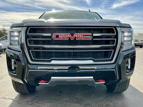 Used 2021 GMC Yukon AT4 w/ Rear Media and Nav Package image 9