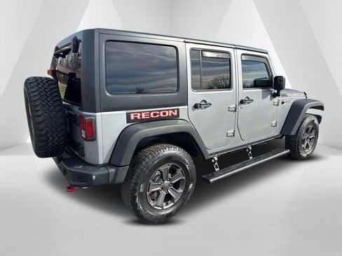 Used 2017 Jeep Wrangler Unlimited Rubicon AWD/4WD image 7
