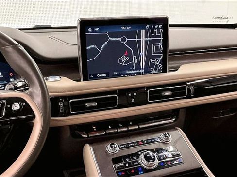 Used 2023 Lincoln Aviator Reserve w/ Elements Package Plus AWD/4WD image 7