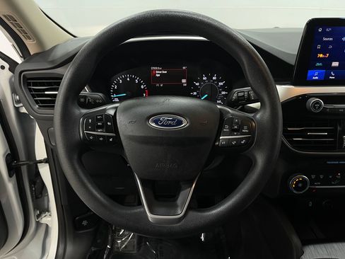 Used 2020 Ford Escape SE image 21