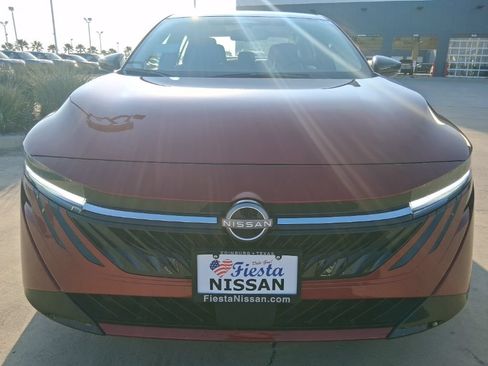 New 2026 Nissan Sentra SV w/ SV Convenience Package FWD image 2