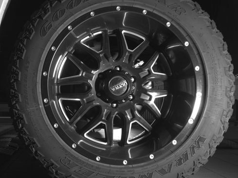Used 2016 Toyota 4Runner Limited AWD/4WD image 12