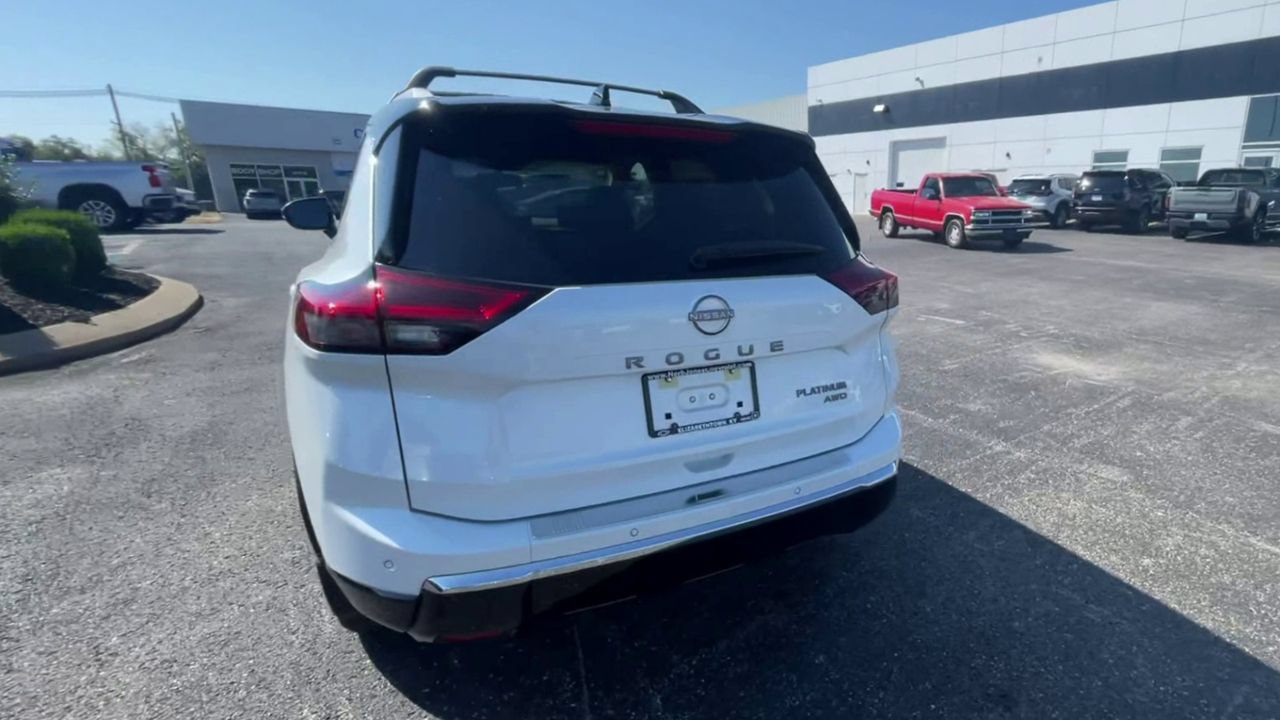 Used 2026 Nissan Rogue Platinum w/ Platinum Premium Package AWD/4WD image 8