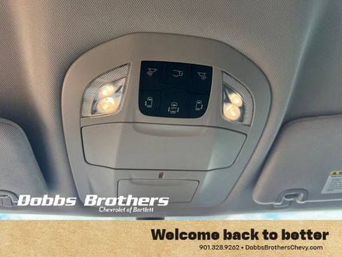 Used 2024 Chrysler Pacifica Touring-L FWD image 33