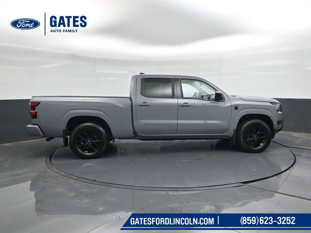 Used 2026 Nissan Frontier SV w/ SV Convenience Package AWD/4WD image 3