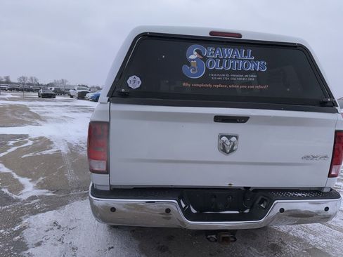 Used 2015 RAM 2500 Tradesman w/ Chrome Appearance Group image 7