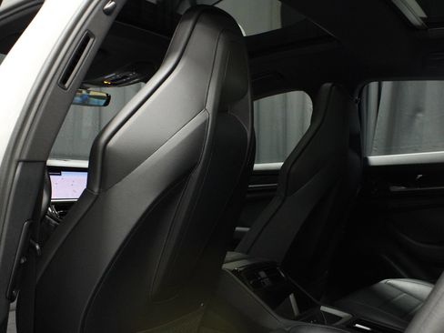 Certified 2025 Porsche Panamera 4 AWD/4WD image 17