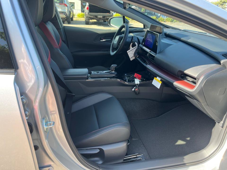 New 2026 Toyota Prius Plug-In Hybrid FWD image 25