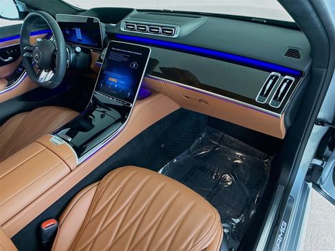 Used 2025 Mercedes-Benz S 63 AMG S image 31