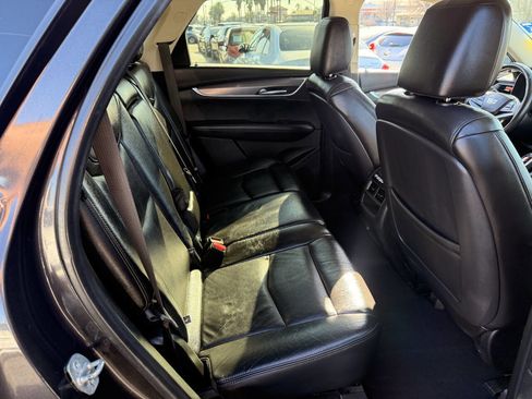 Used 2018 Cadillac XT5 Premium Luxury image 16