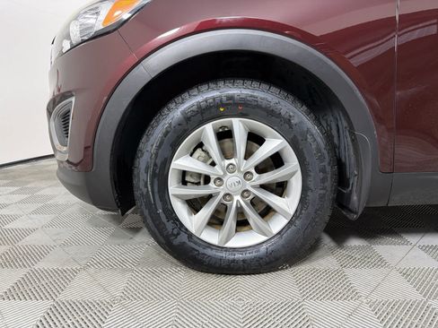 Used 2018 Kia Sorento FWD image 10
