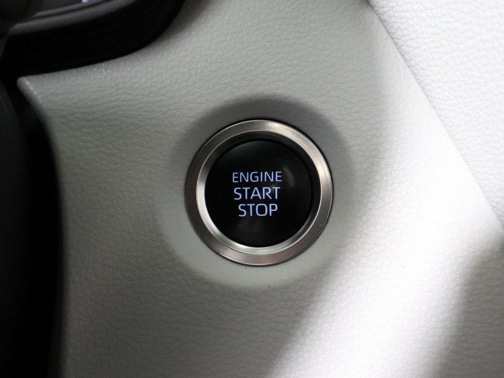 Used 2025 Toyota Corolla SE FWD image 32