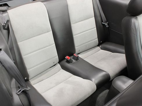 Used 2004 Ford Mustang Cobra RWD image 18