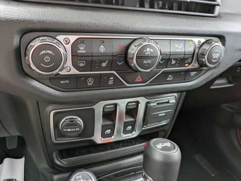 New 2025 Jeep Wrangler Sport AWD/4WD image 15