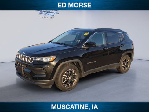 Used 2022 Jeep Compass Latitude w/ Sun and Sound Group FWD image 1