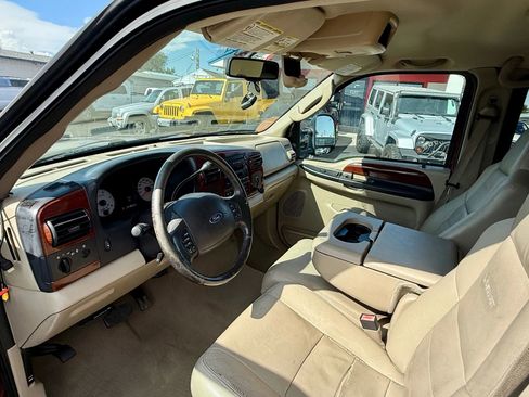 Used 2006 Ford F350 Lariat image 9