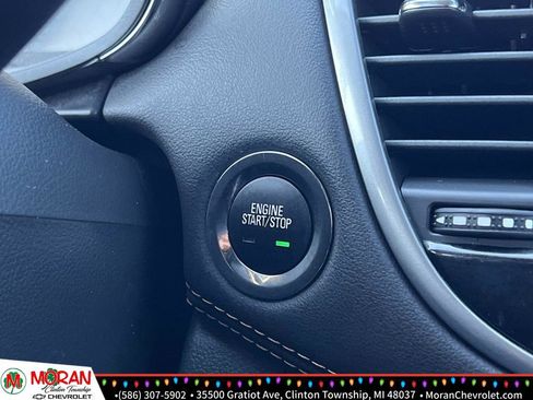 Certified 2022 Chevrolet Trax LT w/ LT Convenience Package image 23