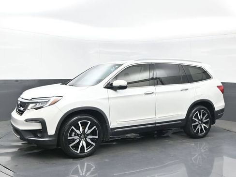Certified 2022 Honda Pilot Touring image 2