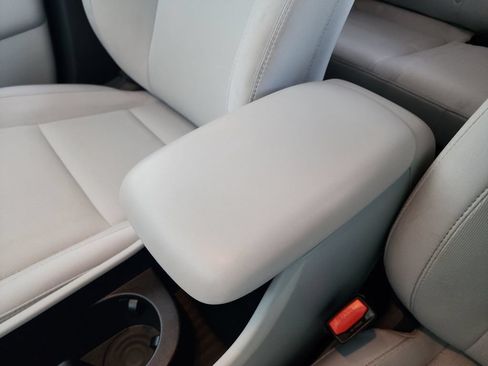 Used 2025 Hyundai Kona SEL FWD image 31