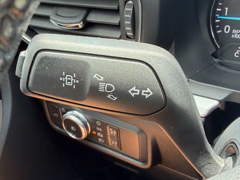 Used 2021 Ford Explorer XLT w/ Equipment Group 202A RWD image 33
