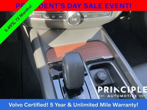 Certified 2025 Volvo V60 B5 Cross Country Plus image 21