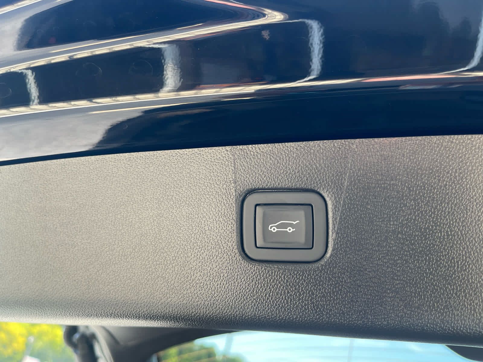 New 2026 Chevrolet Blazer LT w/ Convenience Package FWD image 30