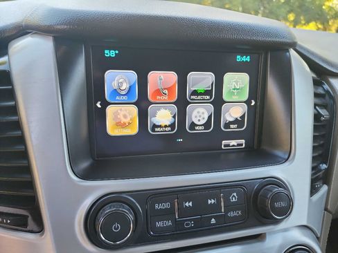 Used 2017 GMC Yukon XL SLT w/ Open Road Package image 25