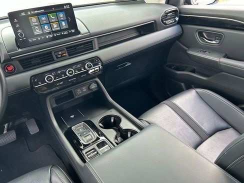 Used 2023 Honda Pilot EX-L image 11