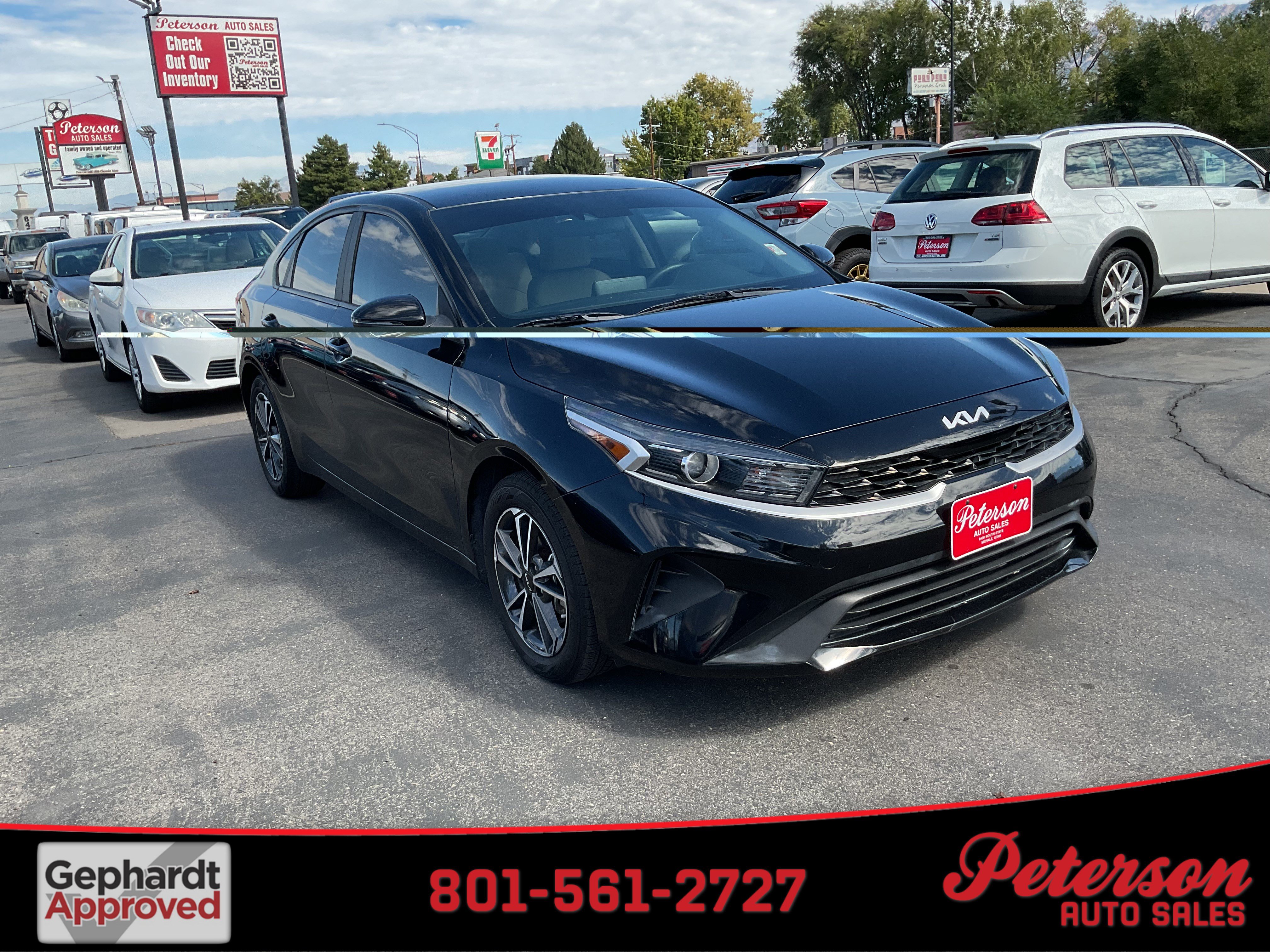 Used 2023 Kia Forte LXS w/ LXS Technology Package FWD image 1