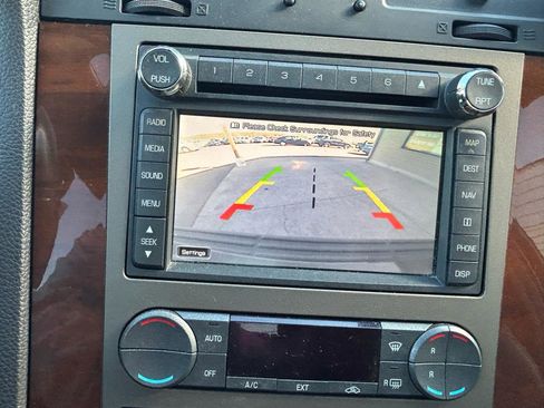 Used 2014 Lincoln Navigator L 4WD image 25