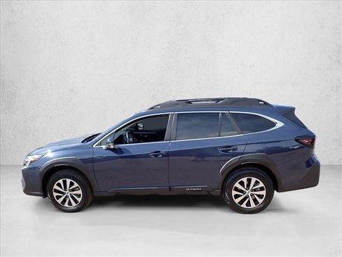 Certified 2024 Subaru Outback Premium AWD/4WD image 2
